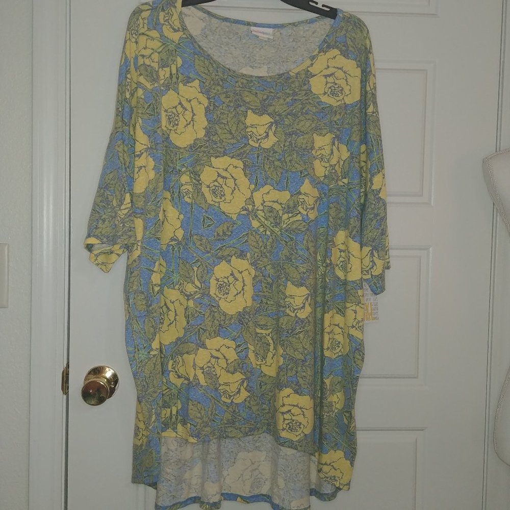 LuLa Roe Women's Size 3X Top